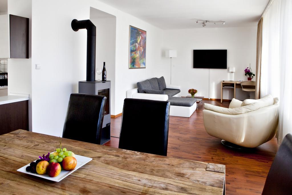 Holiday Green Park Bechovice I Casa vacanze Praga